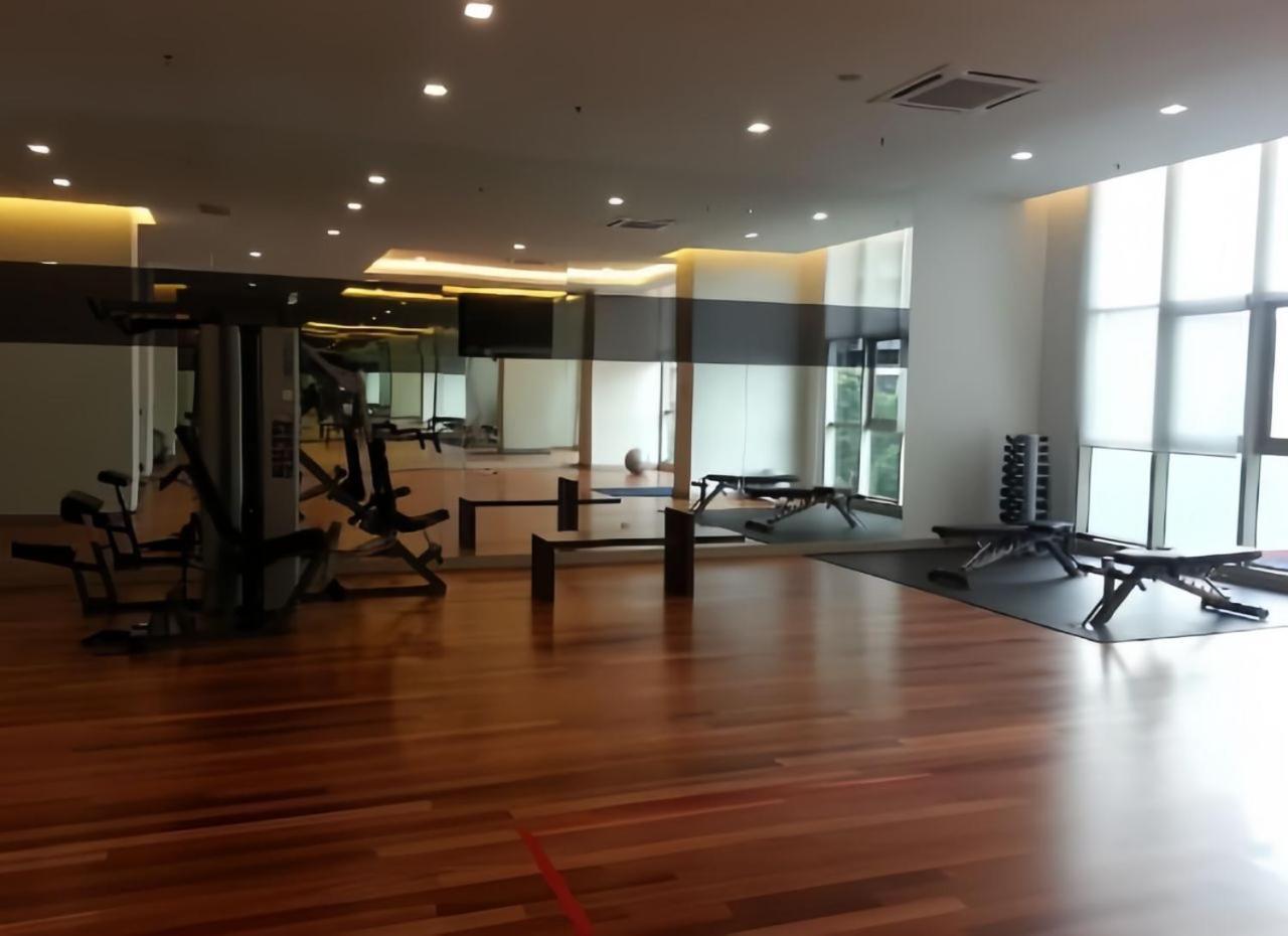Regalia Exclusive Hostel Kuala Lumpur Luaran gambar