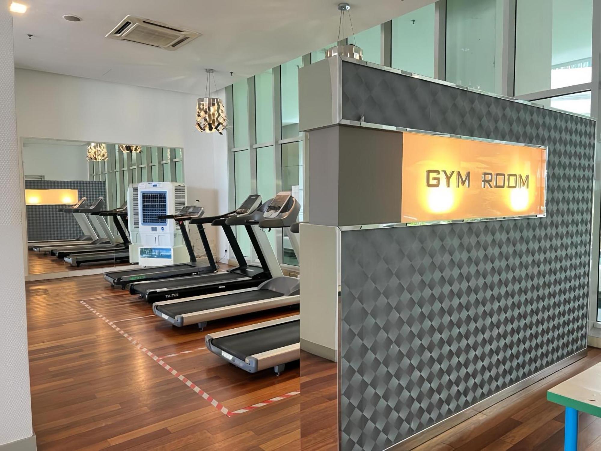 Regalia Exclusive Hostel Kuala Lumpur Luaran gambar