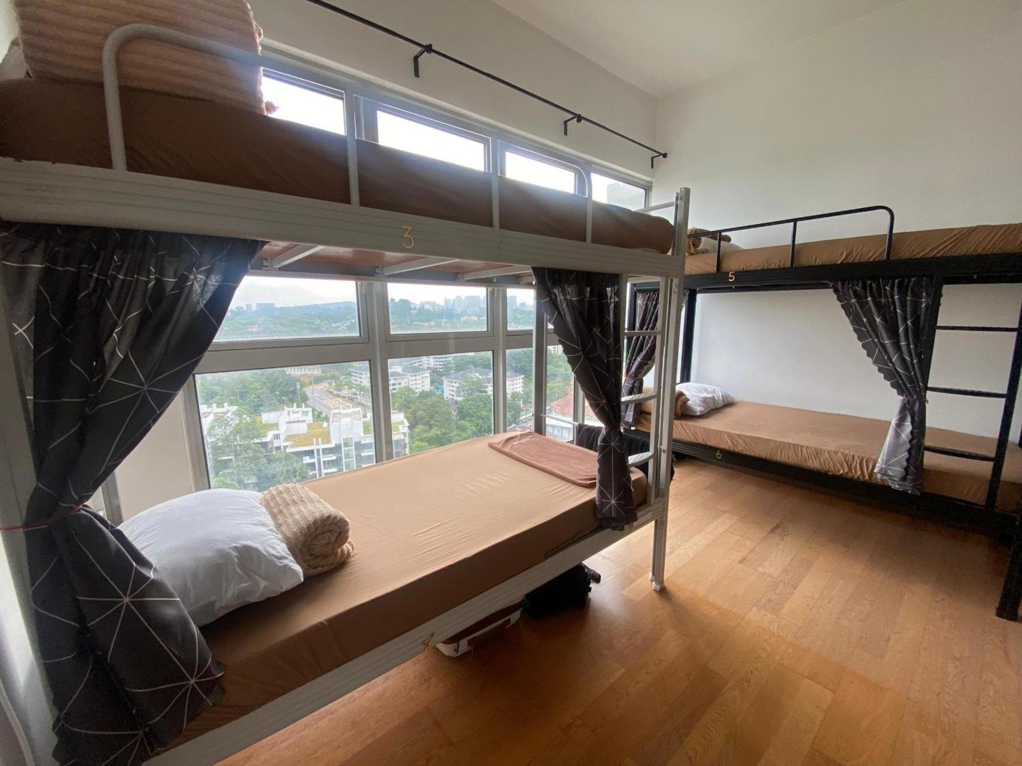 Regalia Exclusive Hostel Kuala Lumpur Luaran gambar