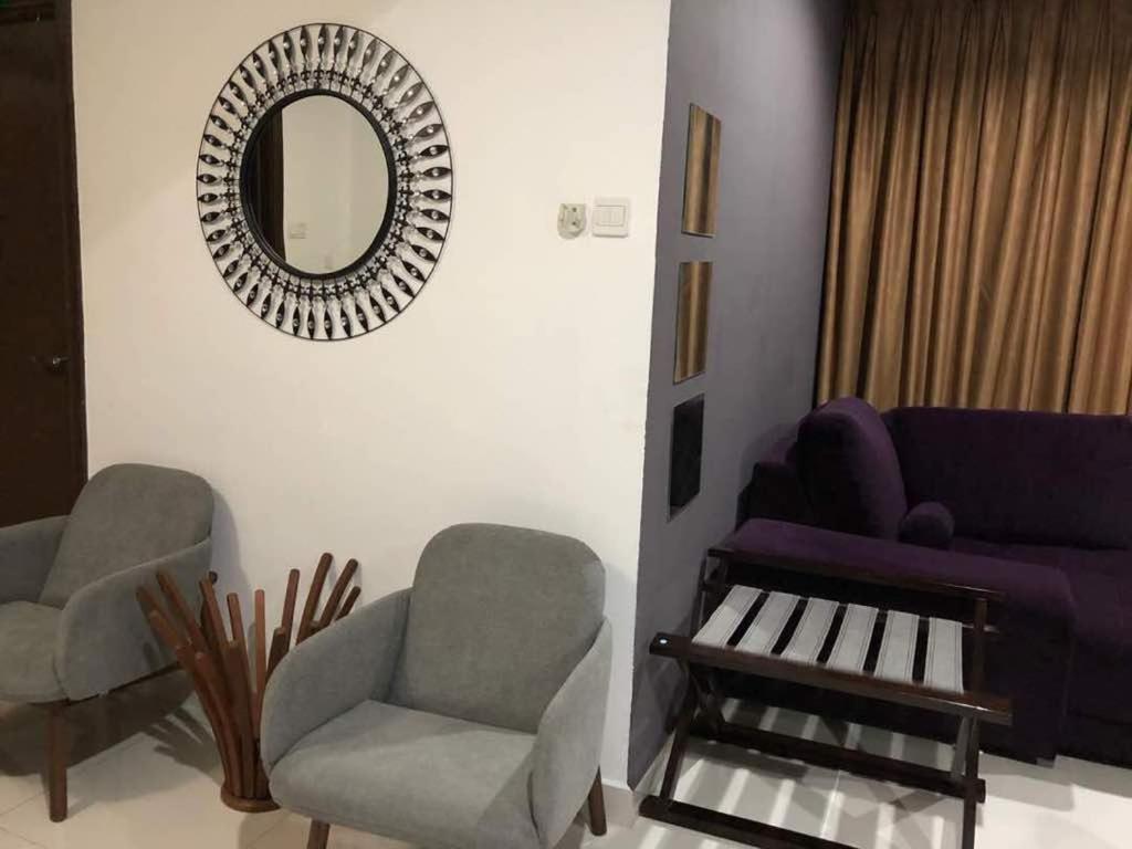 Regalia Exclusive Hostel Kuala Lumpur Luaran gambar