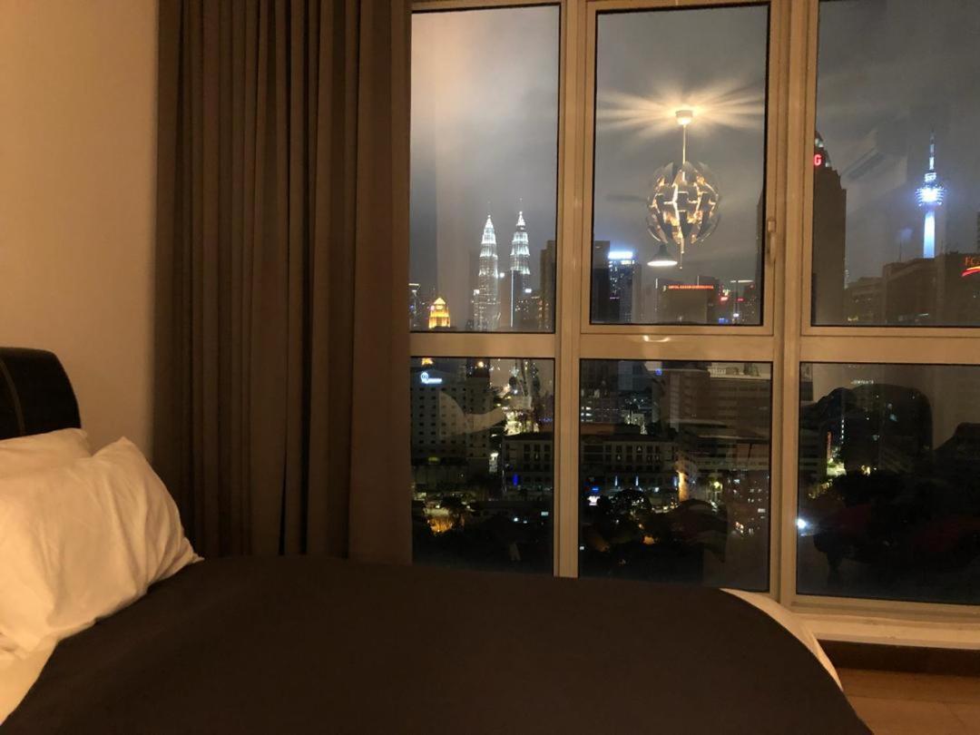 Regalia Exclusive Hostel Kuala Lumpur Luaran gambar