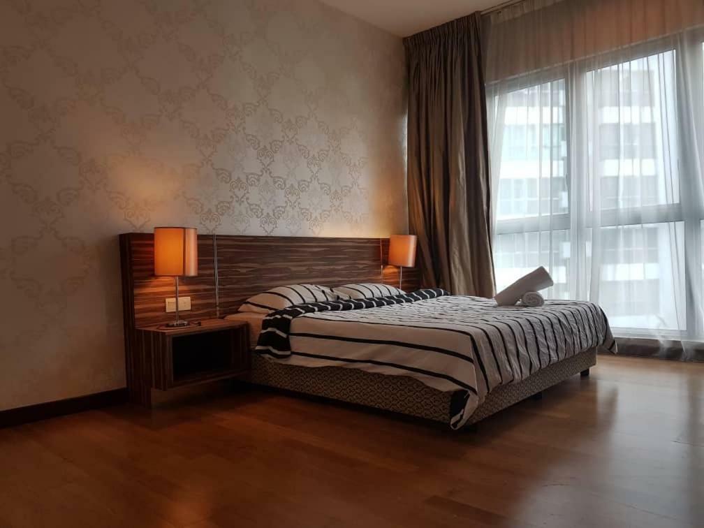 Regalia Exclusive Hostel Kuala Lumpur Luaran gambar