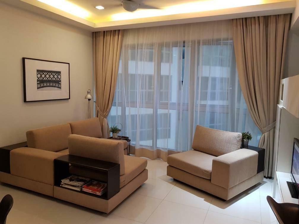 Regalia Exclusive Hostel Kuala Lumpur Luaran gambar